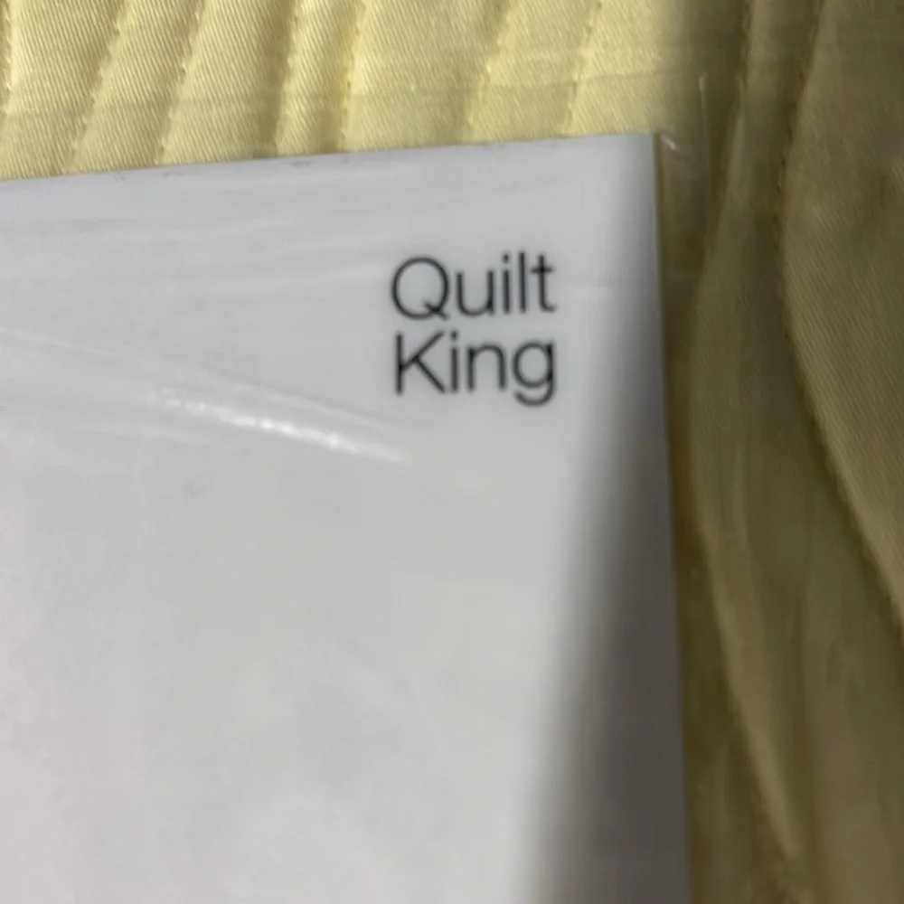 STYLE & CO. HOME WAVE KING QUILT NWT 
YELLOW 106x96 i - Picture 5 of 6